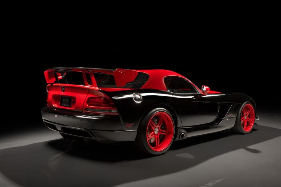  Dodge Viper SRT10 ACR 1:33 Edition 2010 года  (фото 2 из 5)